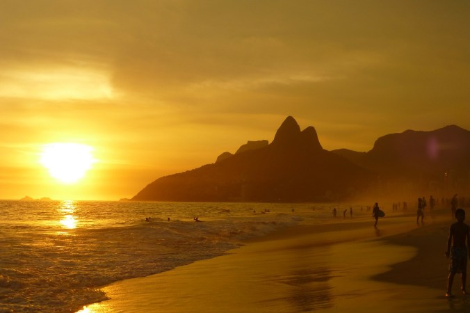 ipanema-beach-99388_1280